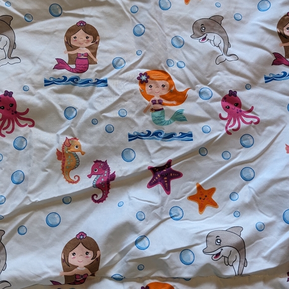 Mermaid toddler sheets - Picture 2 of 9